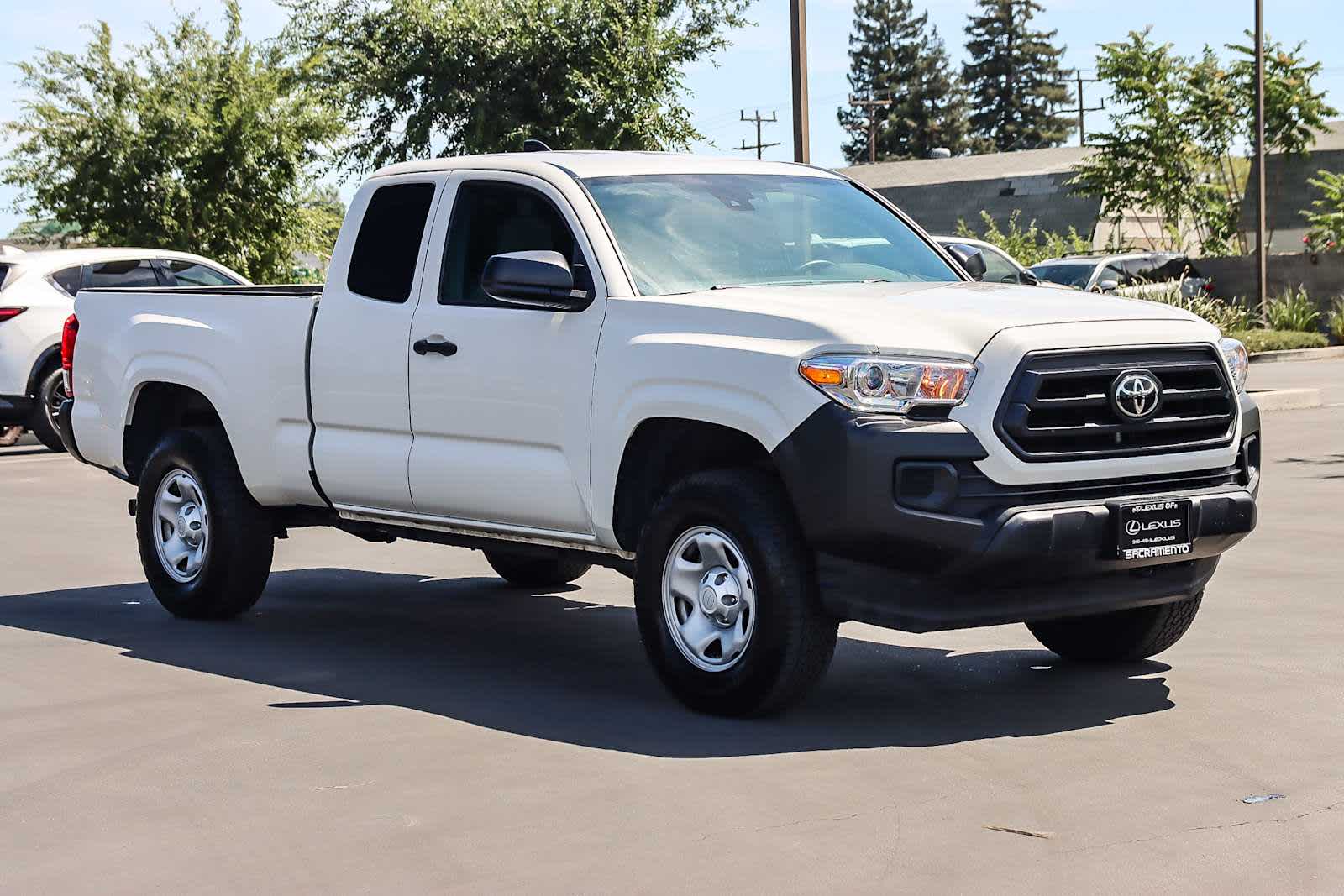 Thumbnail: 2021 Toyota Tacoma - 10