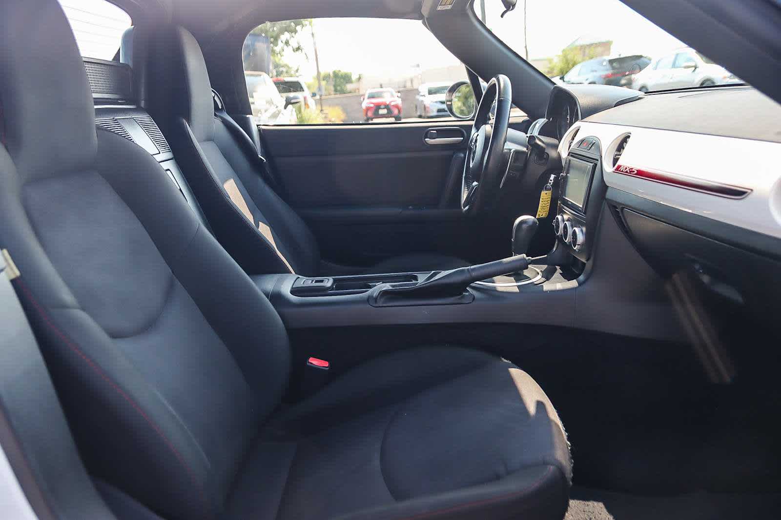 Thumbnail: 2015 Mazda MX-5 Miata - 22
