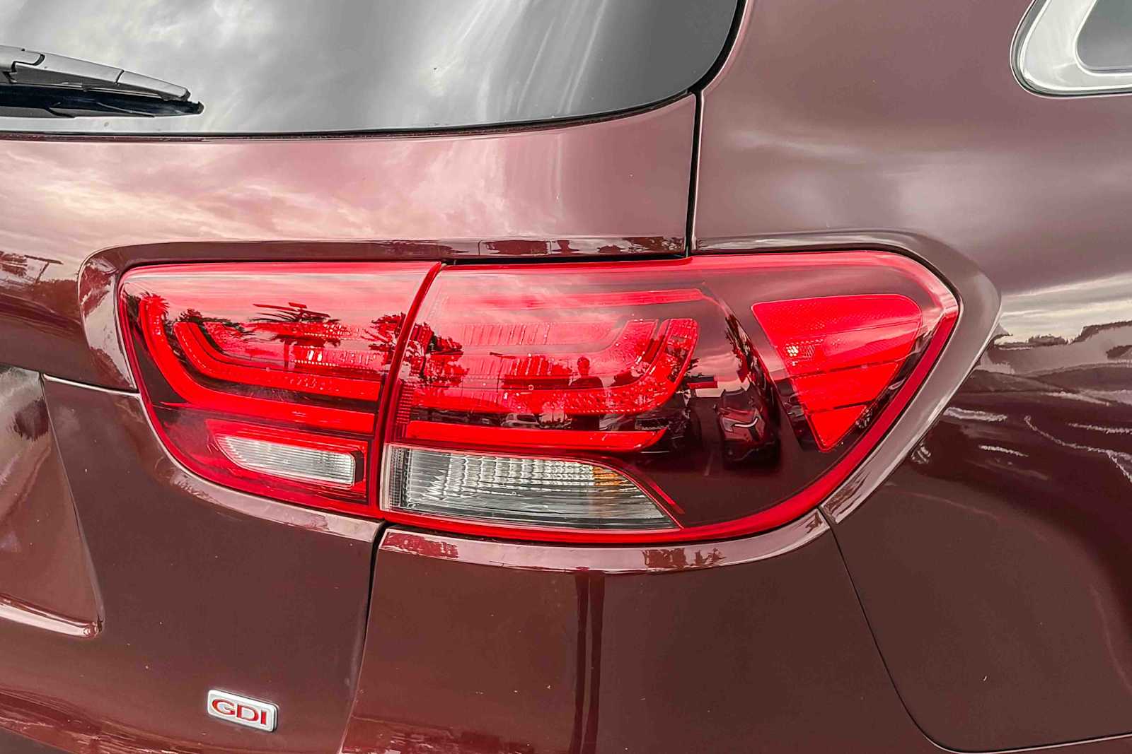 2019 Kia Sorento 2.4L LX photo 3