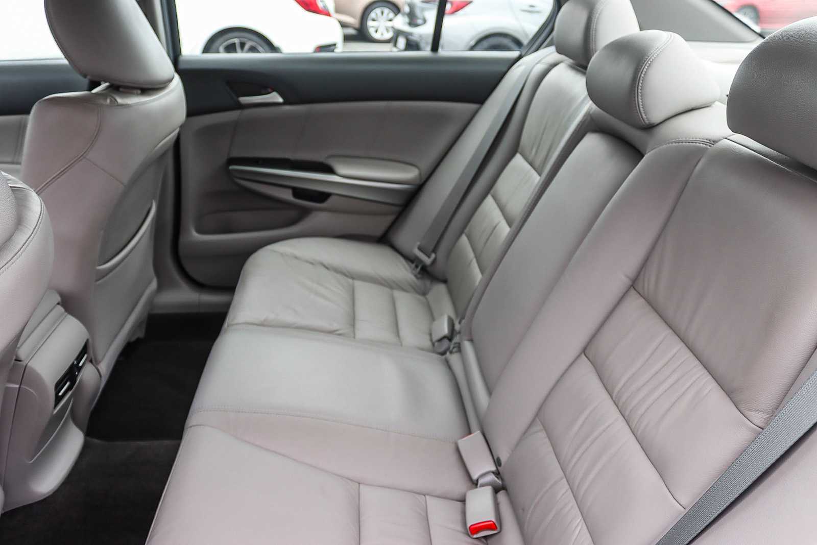 Thumbnail: 2010 Honda Accord - 18