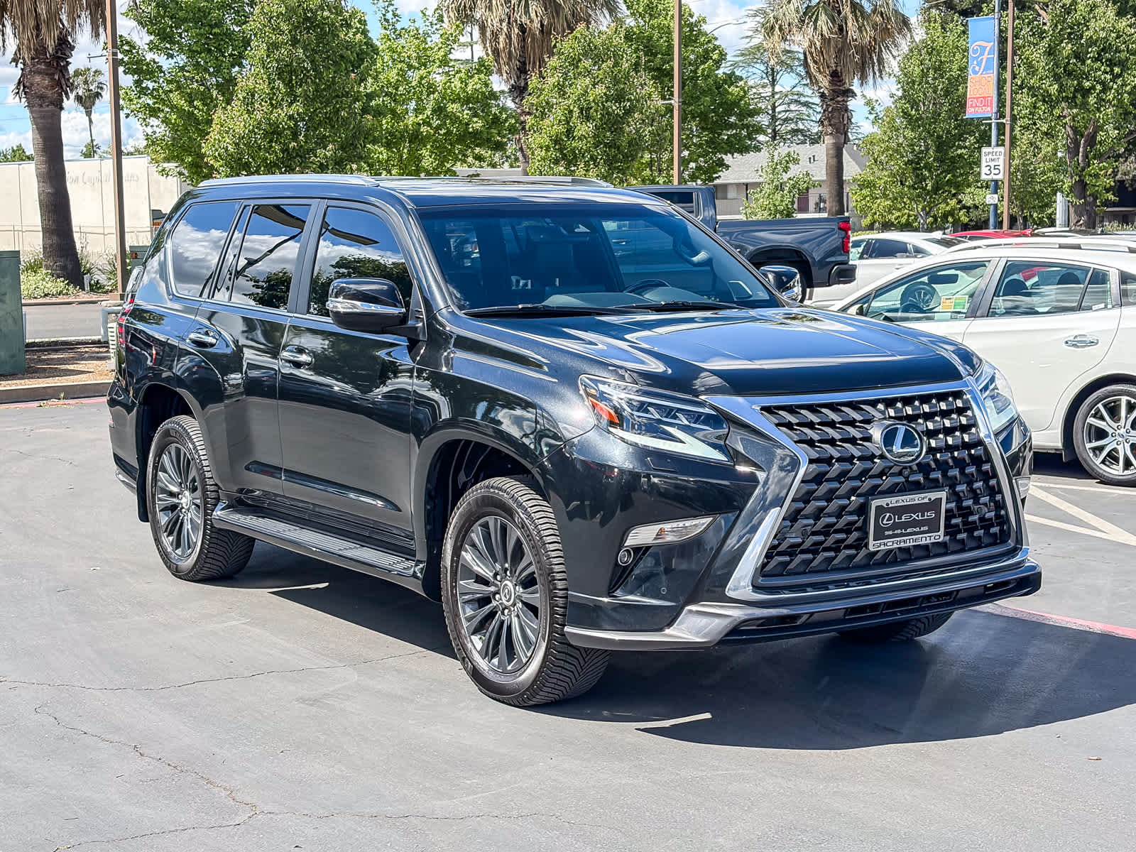 2023 LEXUS GX 460 Luxury photo 4