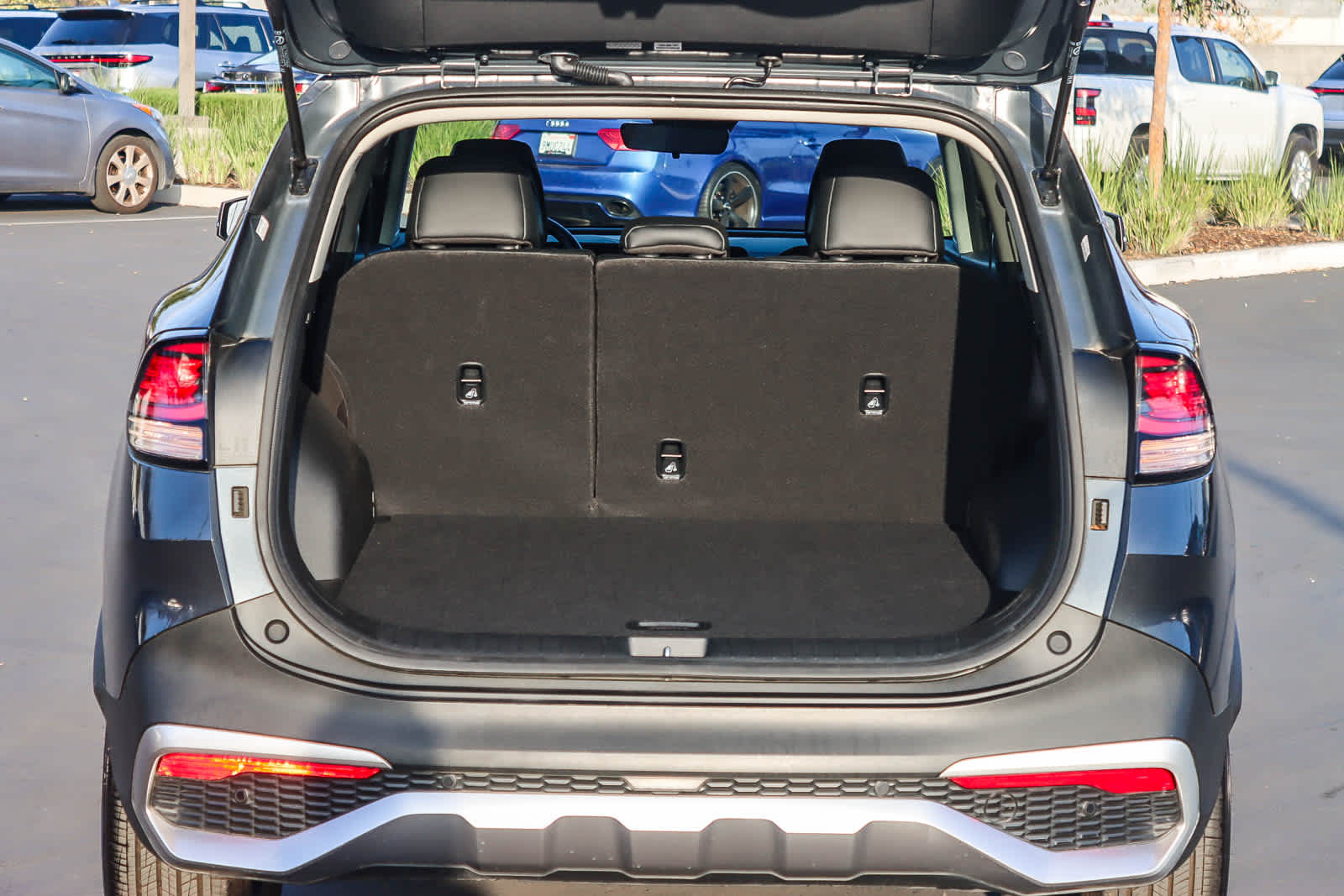 Thumbnail: 2023 Kia Sportage - 24