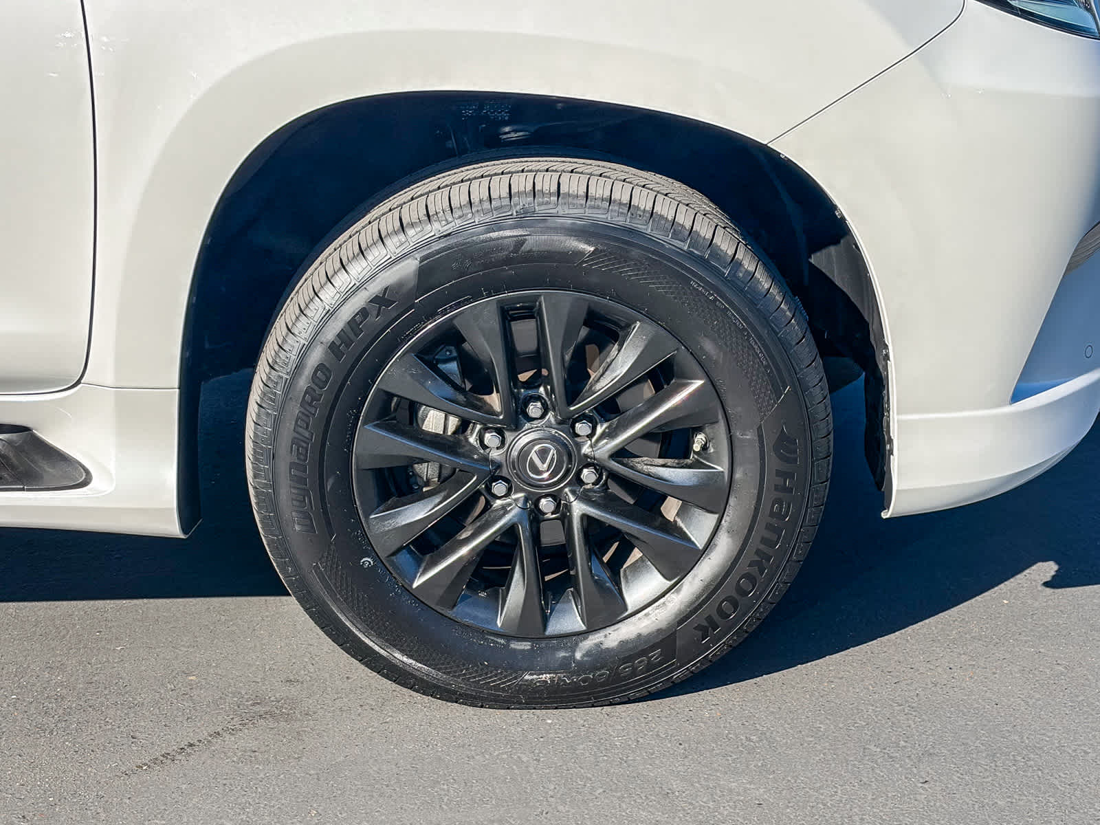 Thumbnail: 2022 Lexus GX - 9