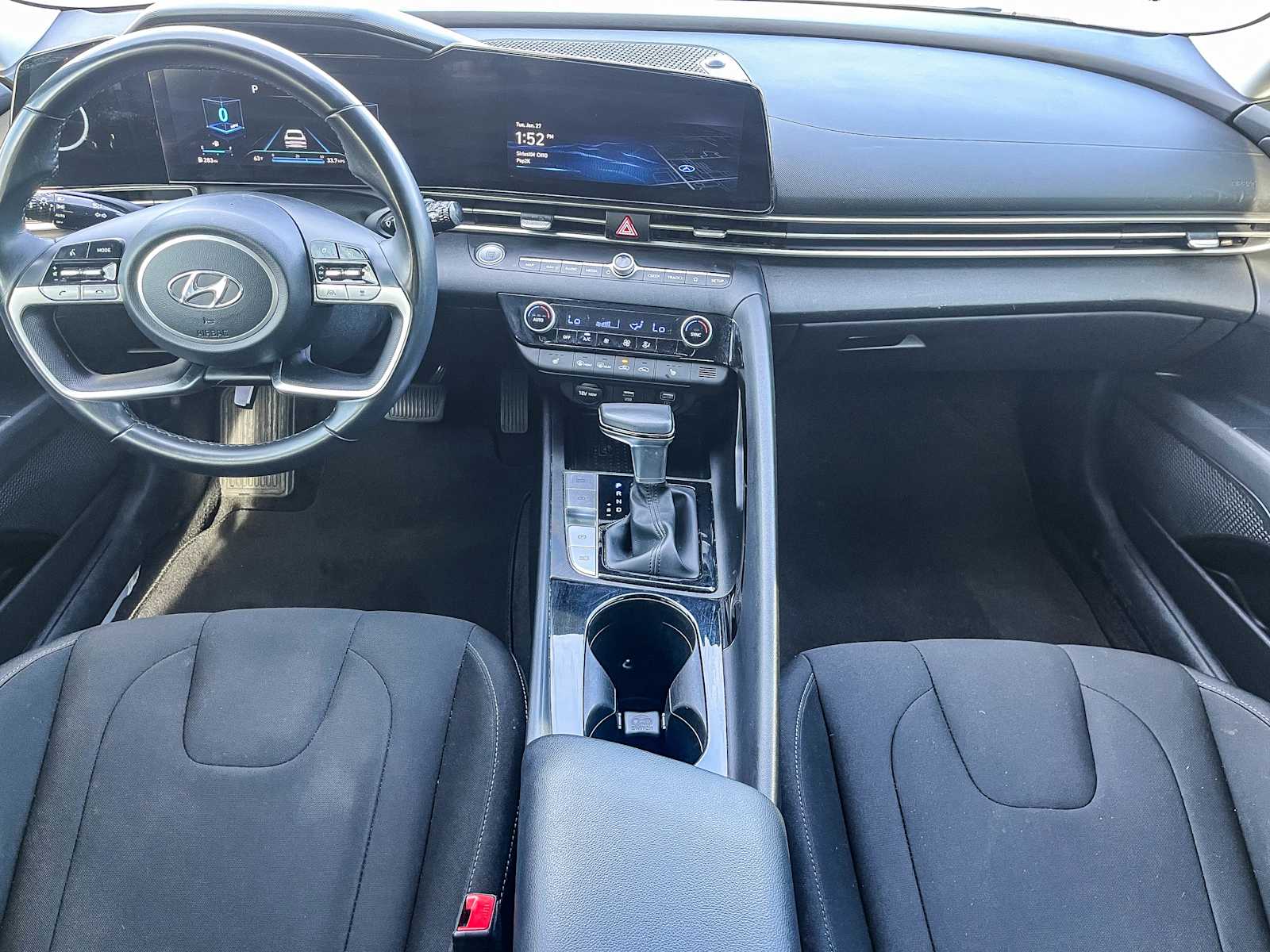 Thumbnail: 2023 Hyundai Elantra - 11