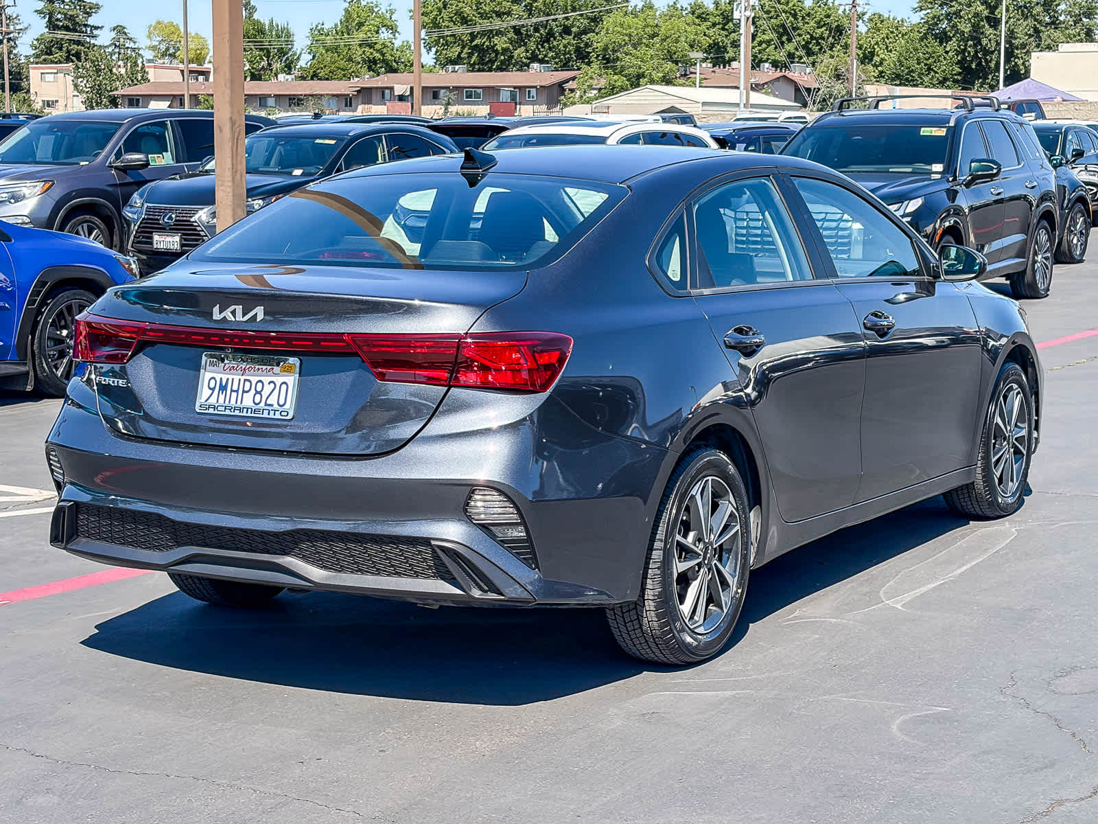 Thumbnail: 2024 Kia Forte - 4