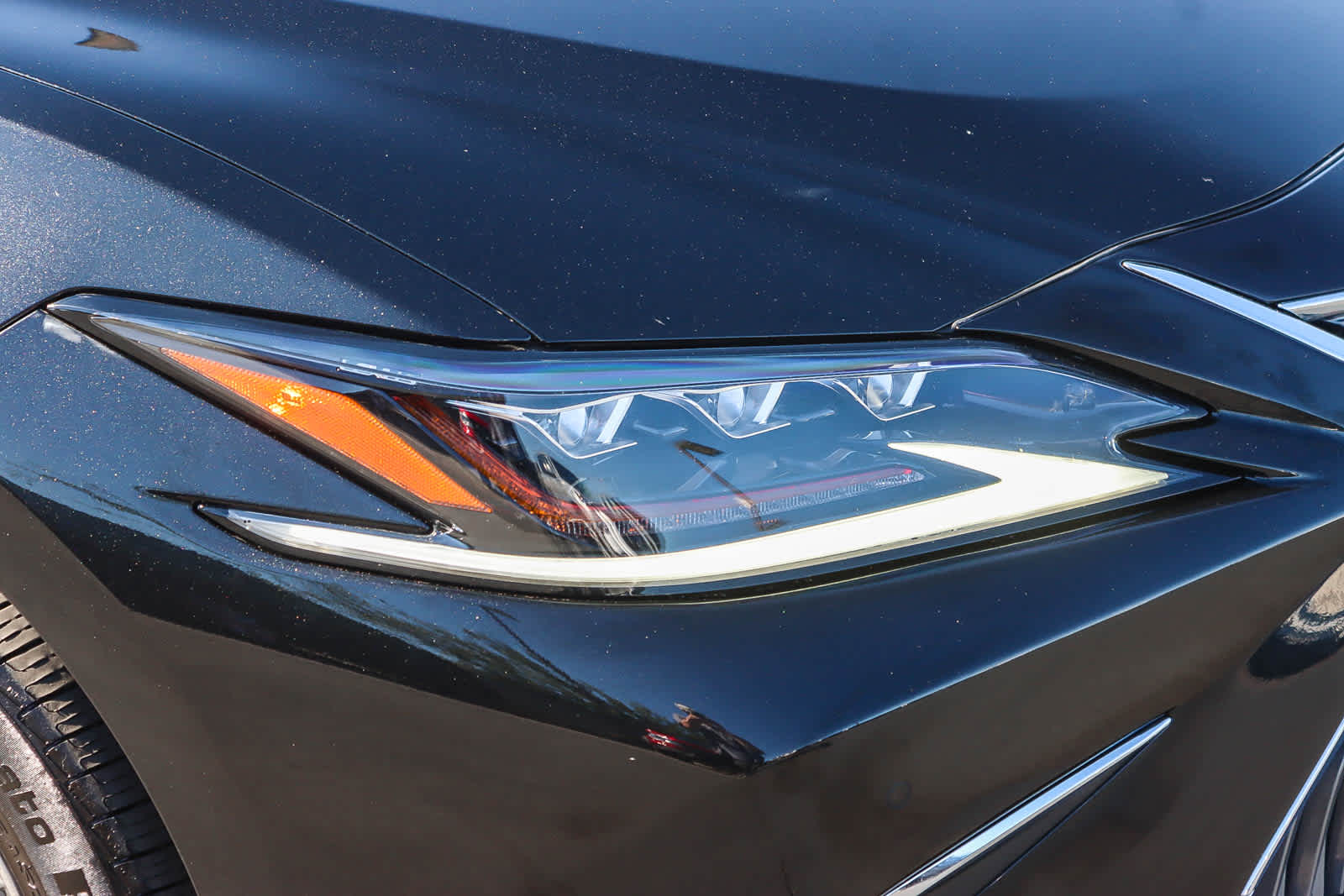 Thumbnail: 2021 Lexus ES - 7