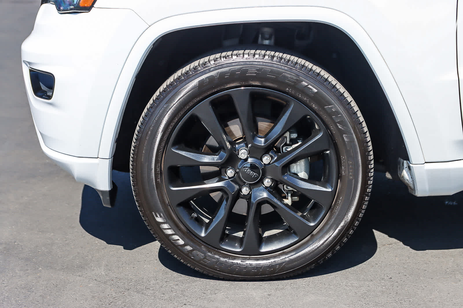 Thumbnail: 2019 Jeep Grand Cherokee - 9