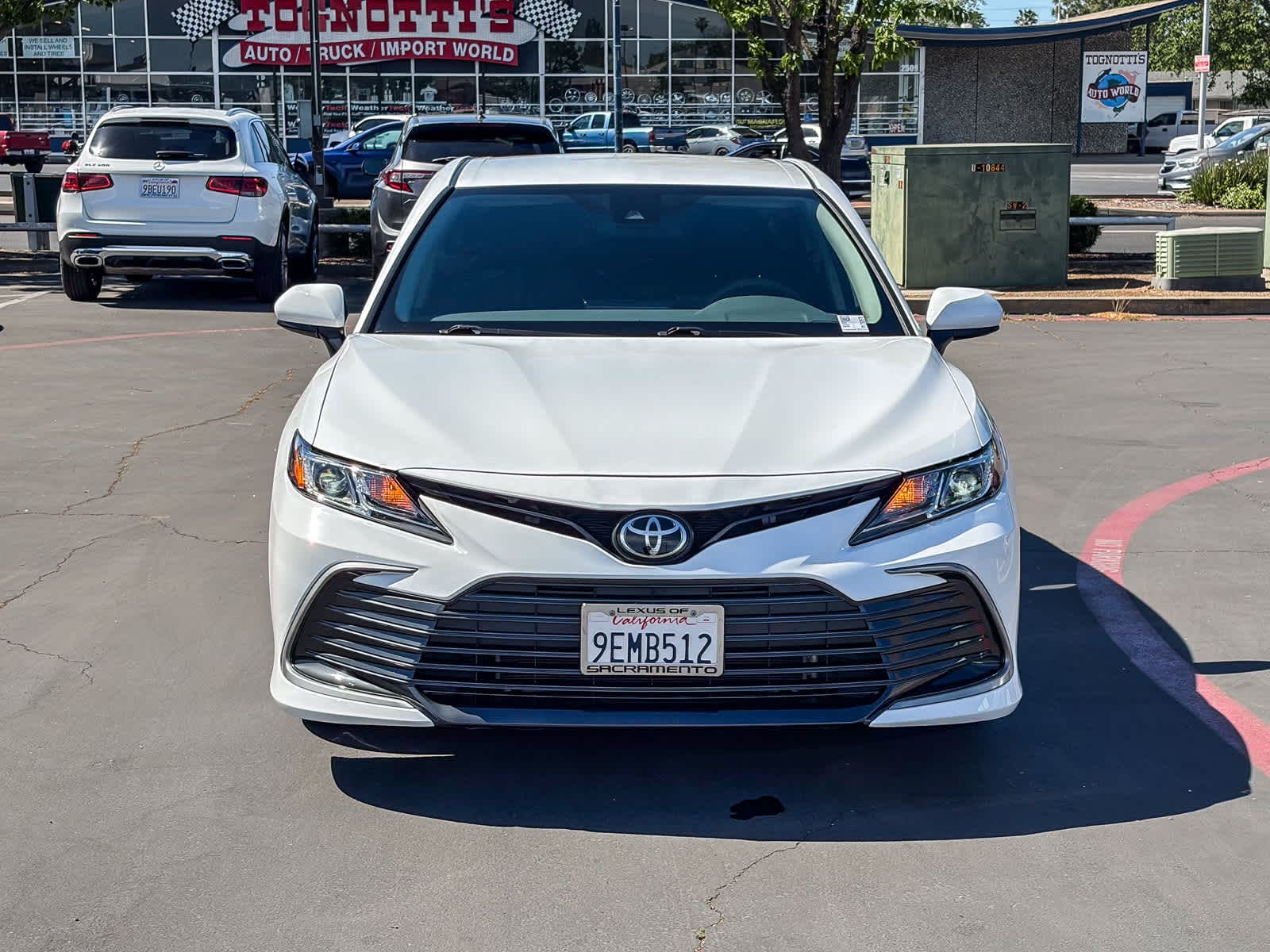 2023 Toyota Camry LE photo 5