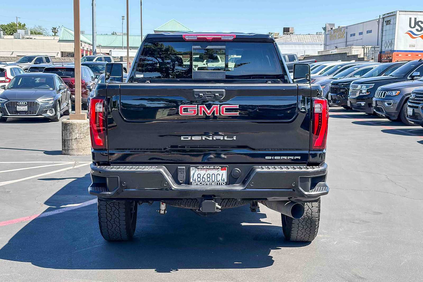 2025 GMC Sierra 2500 HD Denali photo 2