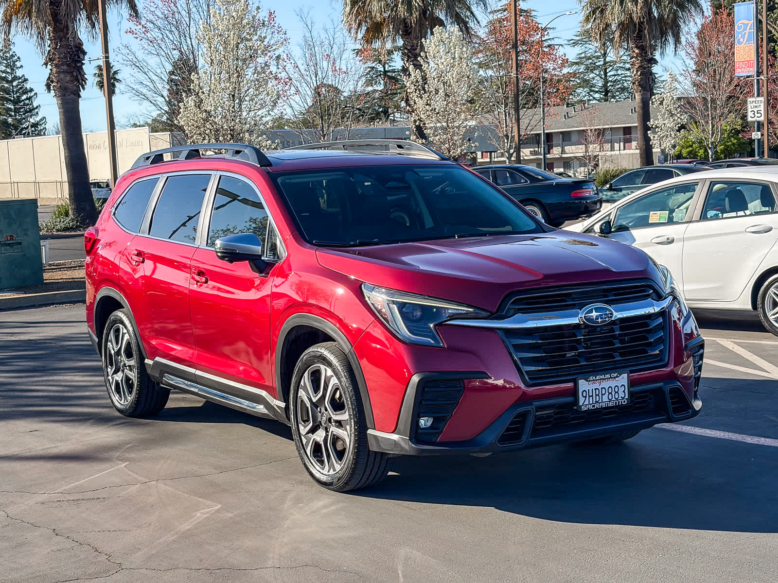2023 Subaru Ascent Limited 8-Passenger photo 4