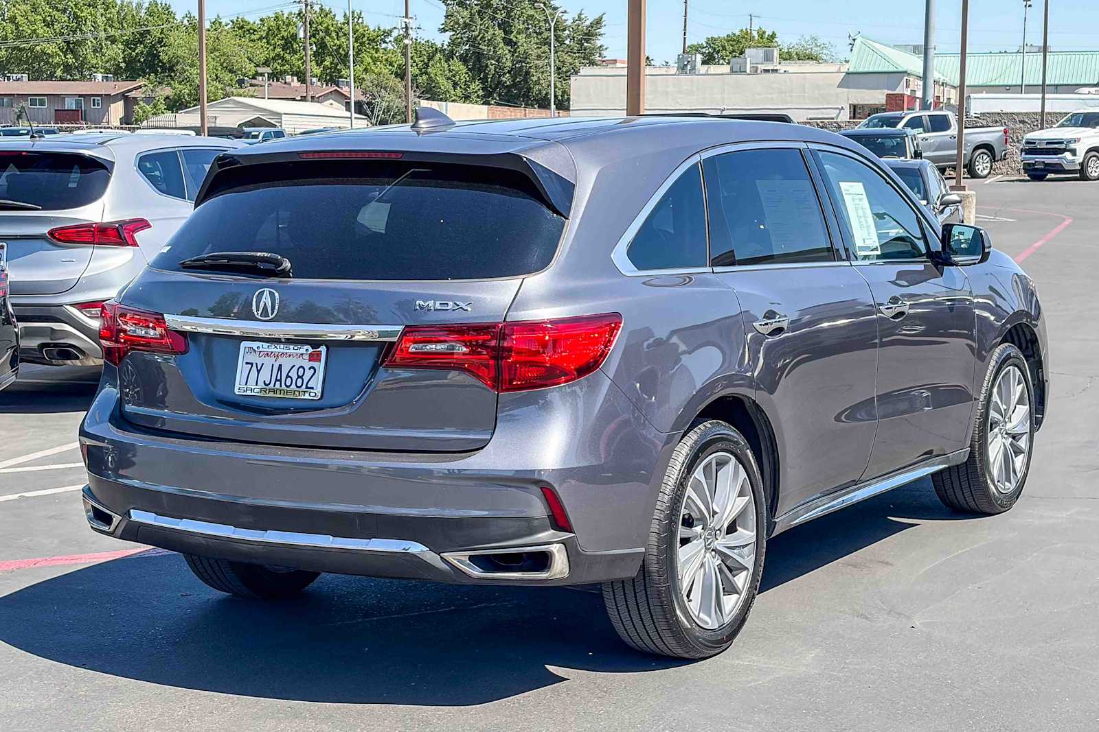 Thumbnail: 2017 Acura MDX - 4