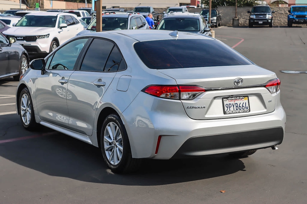Used 2025 Toyota Corolla LE Sedan