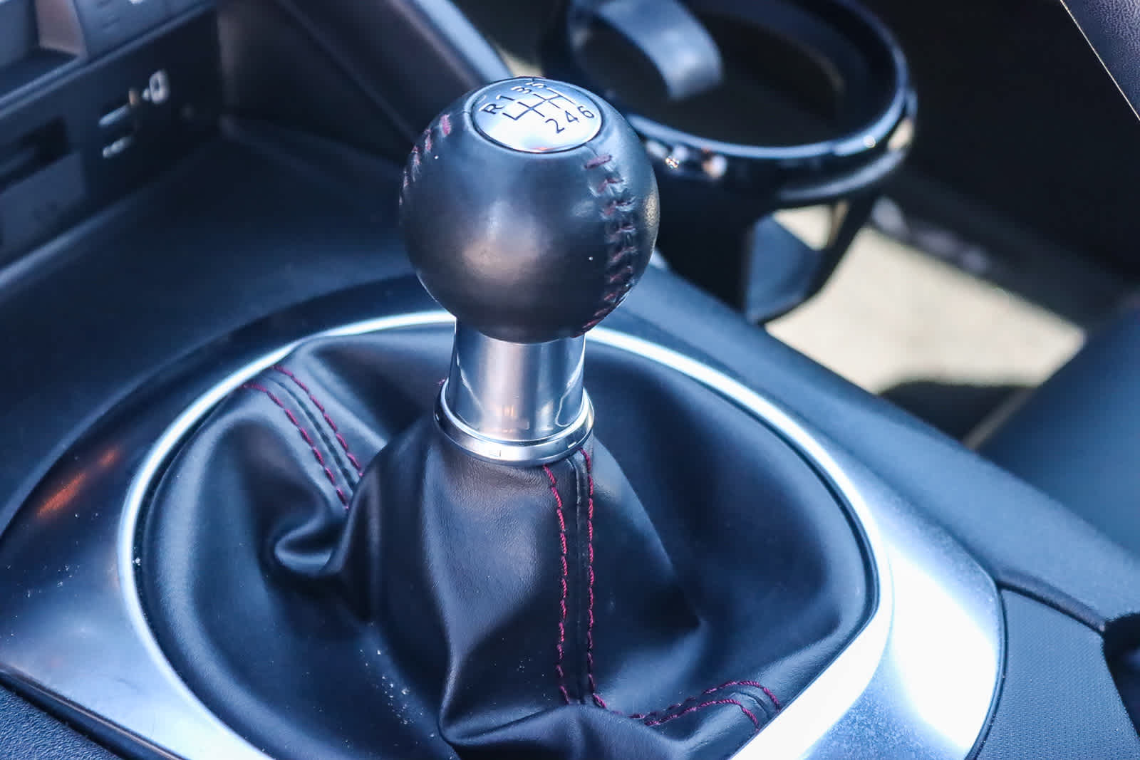 Thumbnail: 2018 Mazda MX-5 Miata - 17