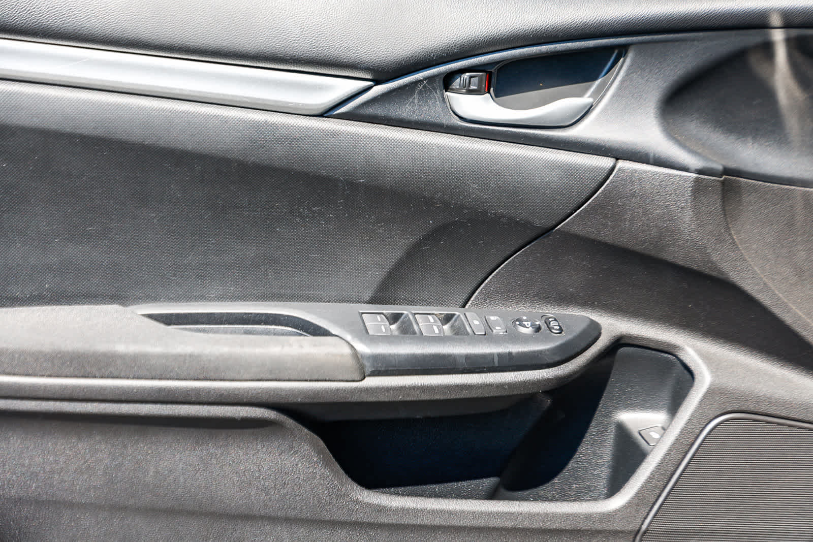 Thumbnail: 2016 Honda Civic - 21