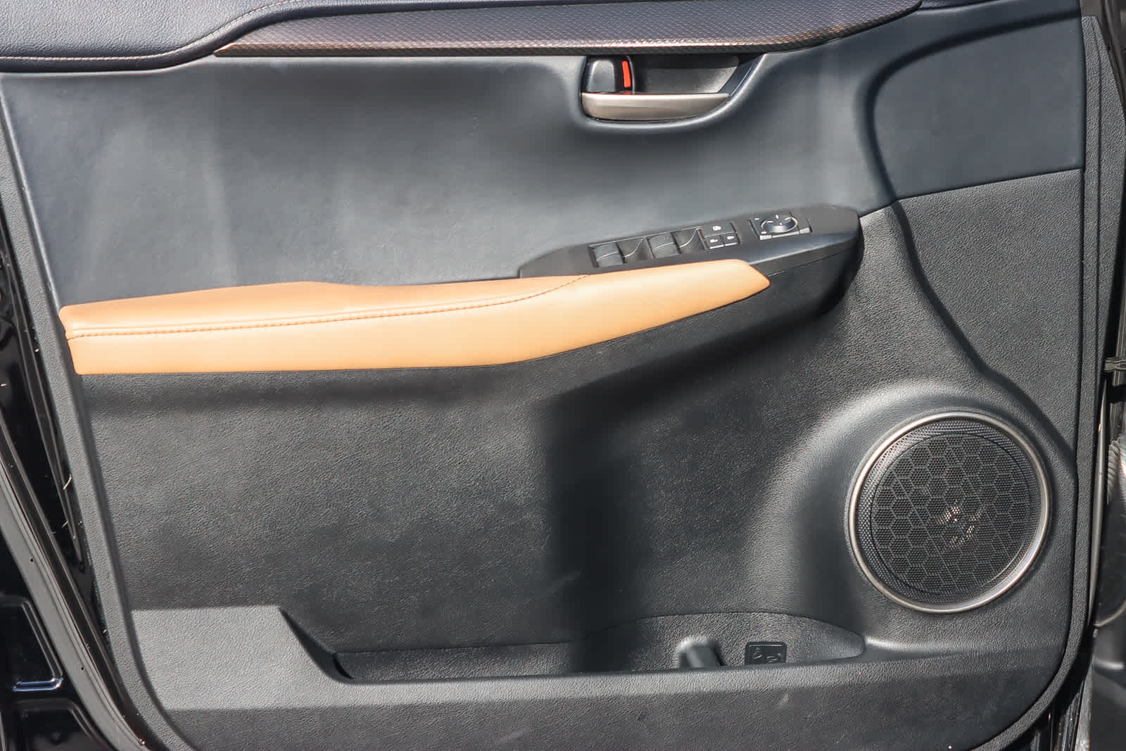 Thumbnail: 2015 Lexus NX - 19