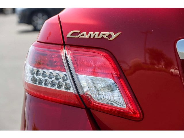2010 Toyota Camry XLE 8