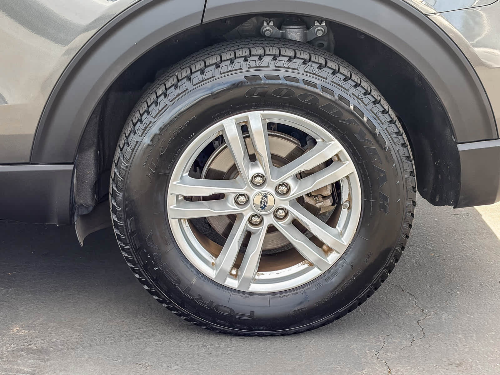 Thumbnail: 2020 Ford Explorer - 10