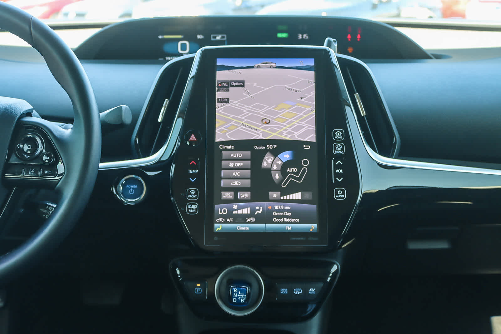 Thumbnail: 2022 Toyota Prius Prime - 12
