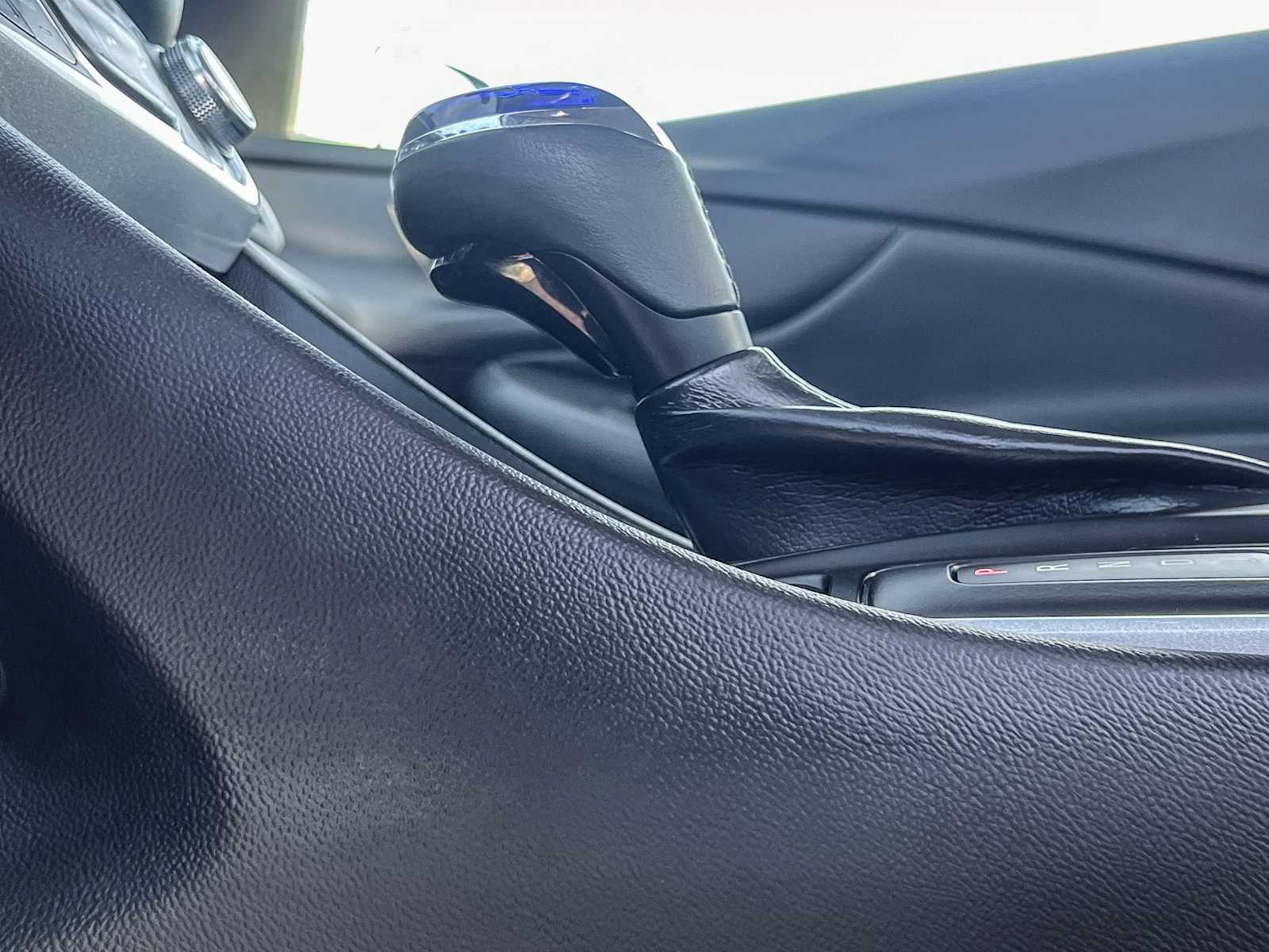 Thumbnail: 2019 Chevrolet Volt - 21