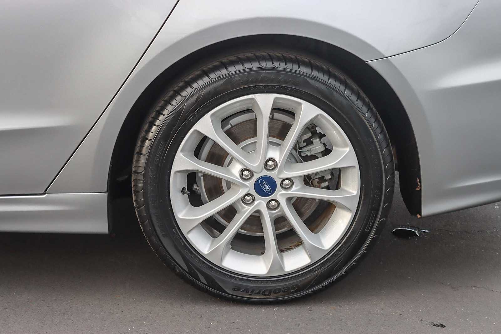 Thumbnail: 2020 Ford Fusion - 10