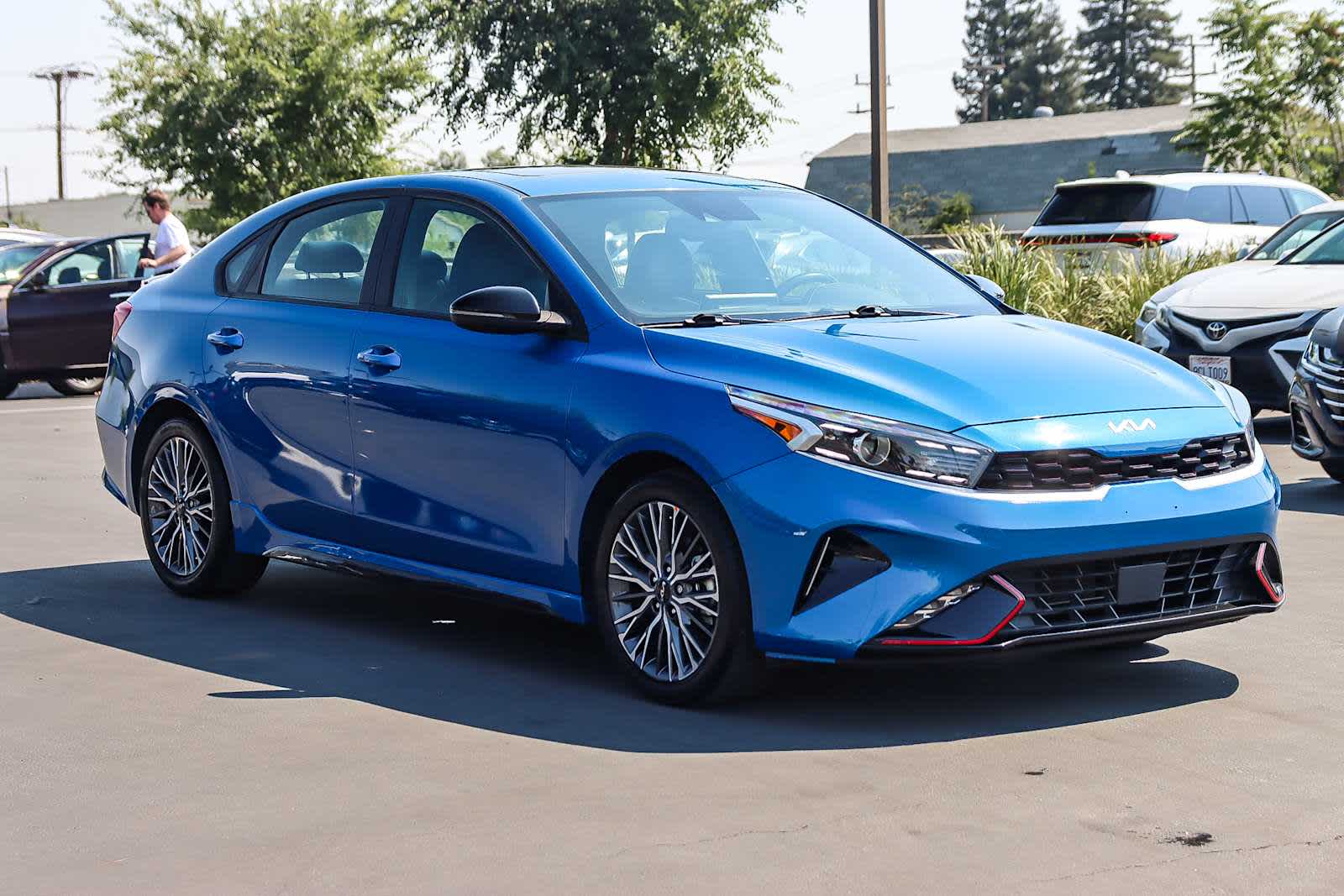 Thumbnail: 2023 Kia Forte - 7