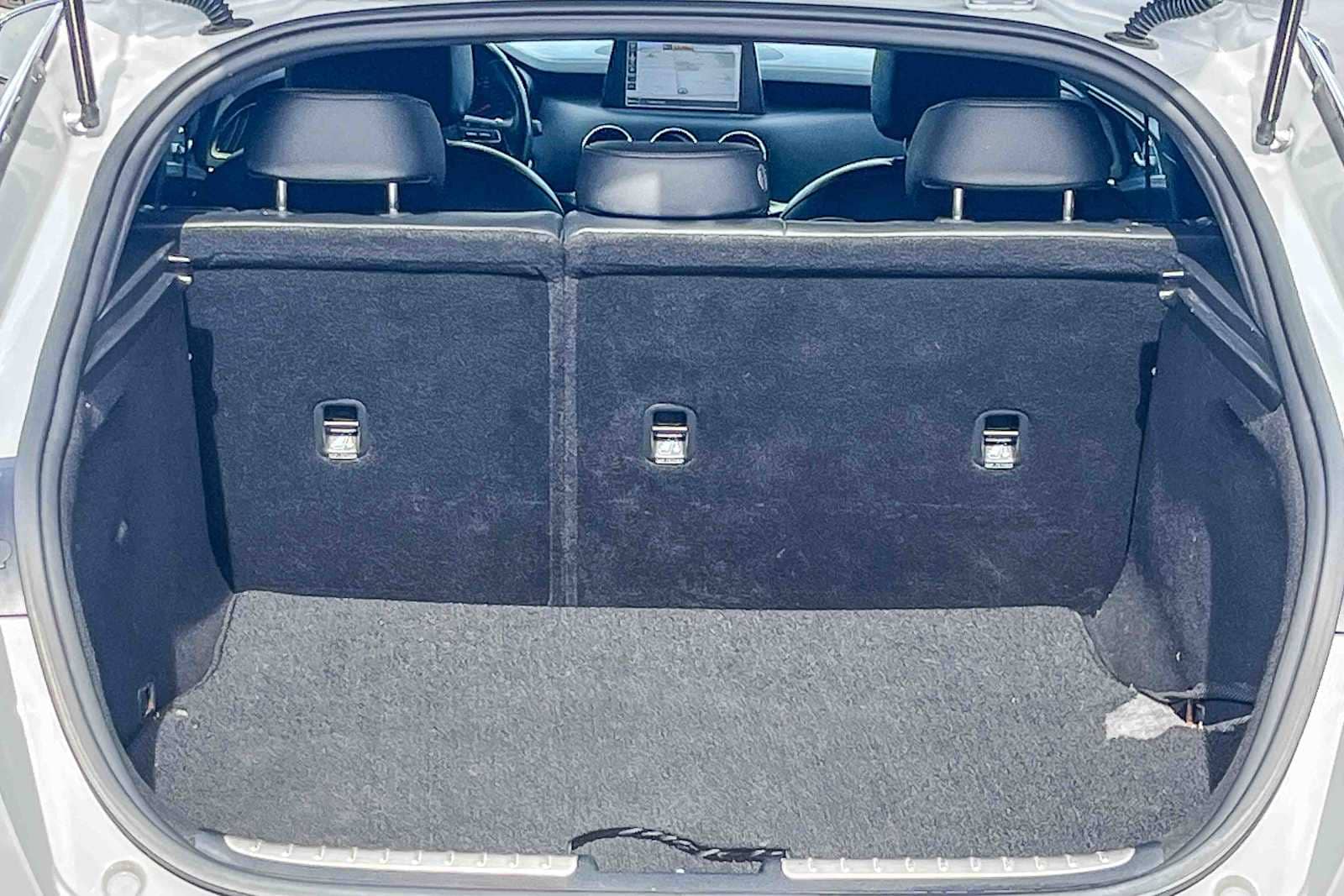 Thumbnail: 2019 Kia Stinger - 25