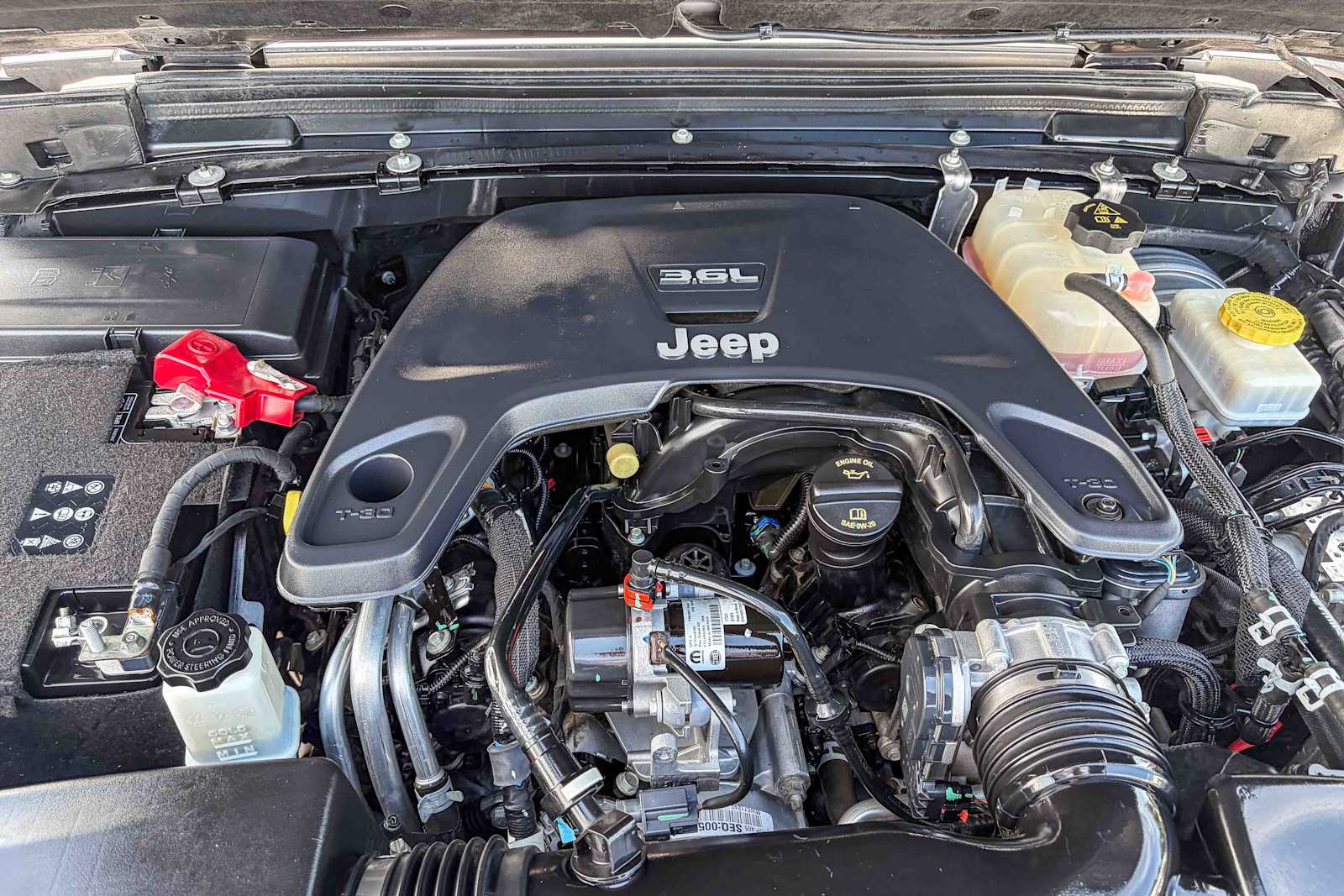 Thumbnail: 2021 Jeep Wrangler - 26