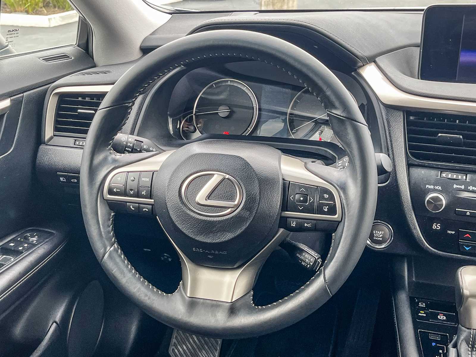 Thumbnail: 2017 Lexus RX - 14