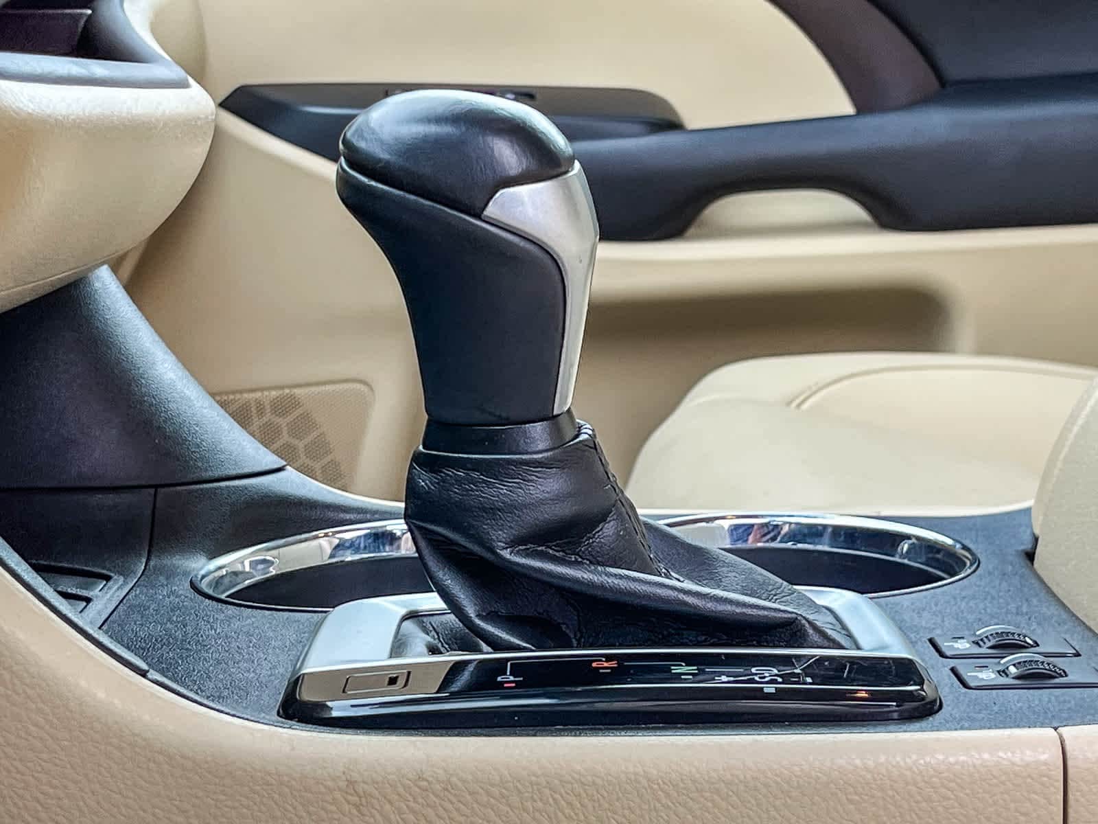 Thumbnail: 2019 Toyota Highlander - 23