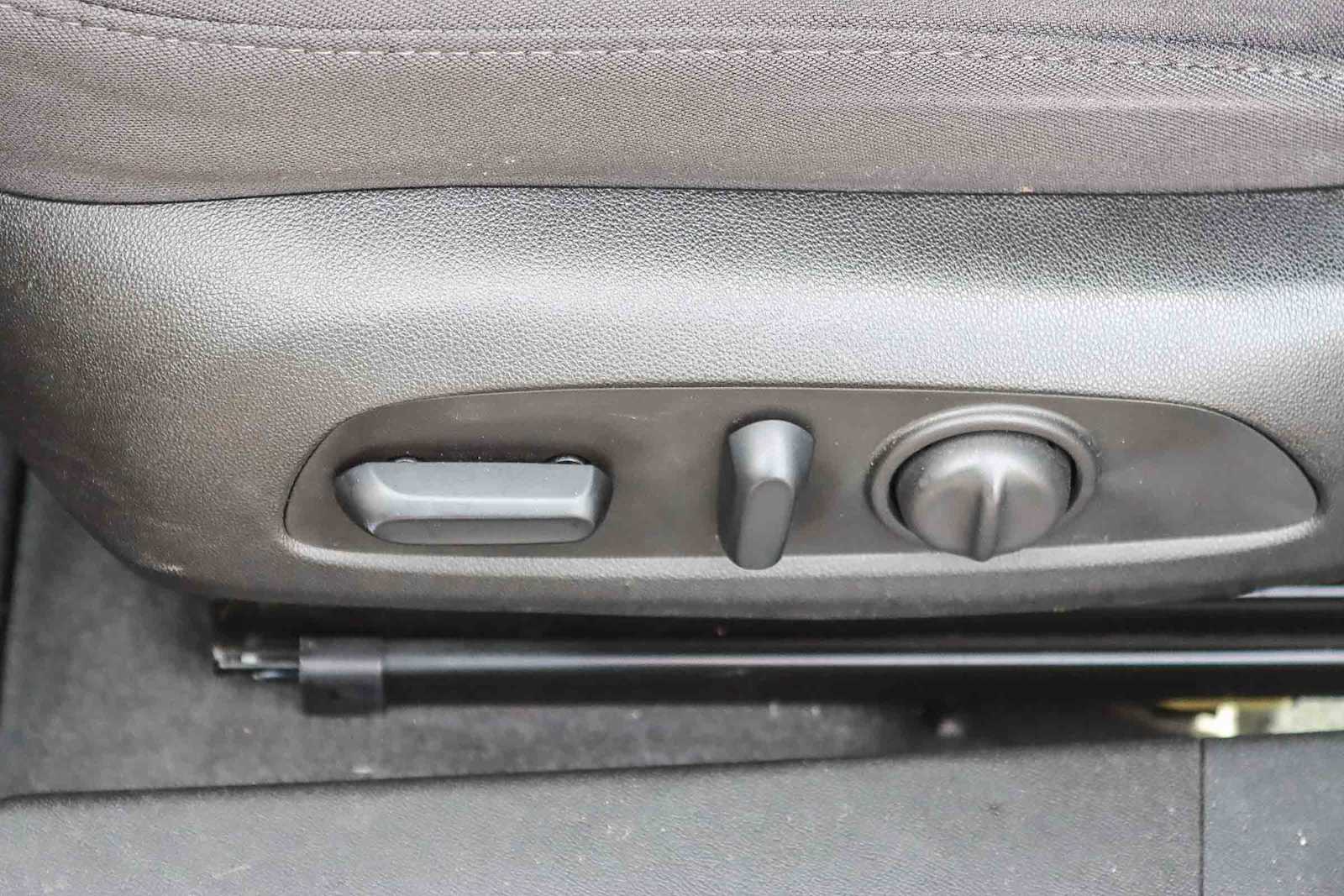 Thumbnail: 2019 Chevrolet Malibu - 19