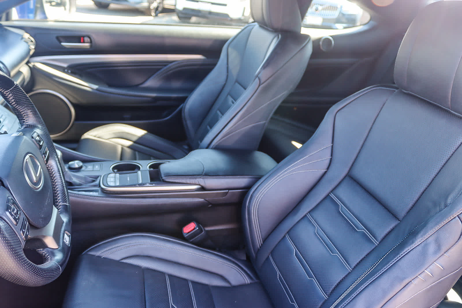 Thumbnail: 2016 Lexus RC - 18