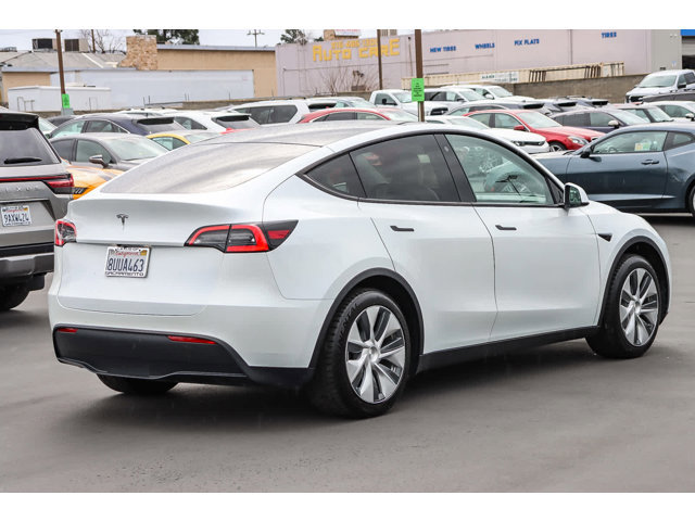 2021 Tesla Model Y Standard Range 4