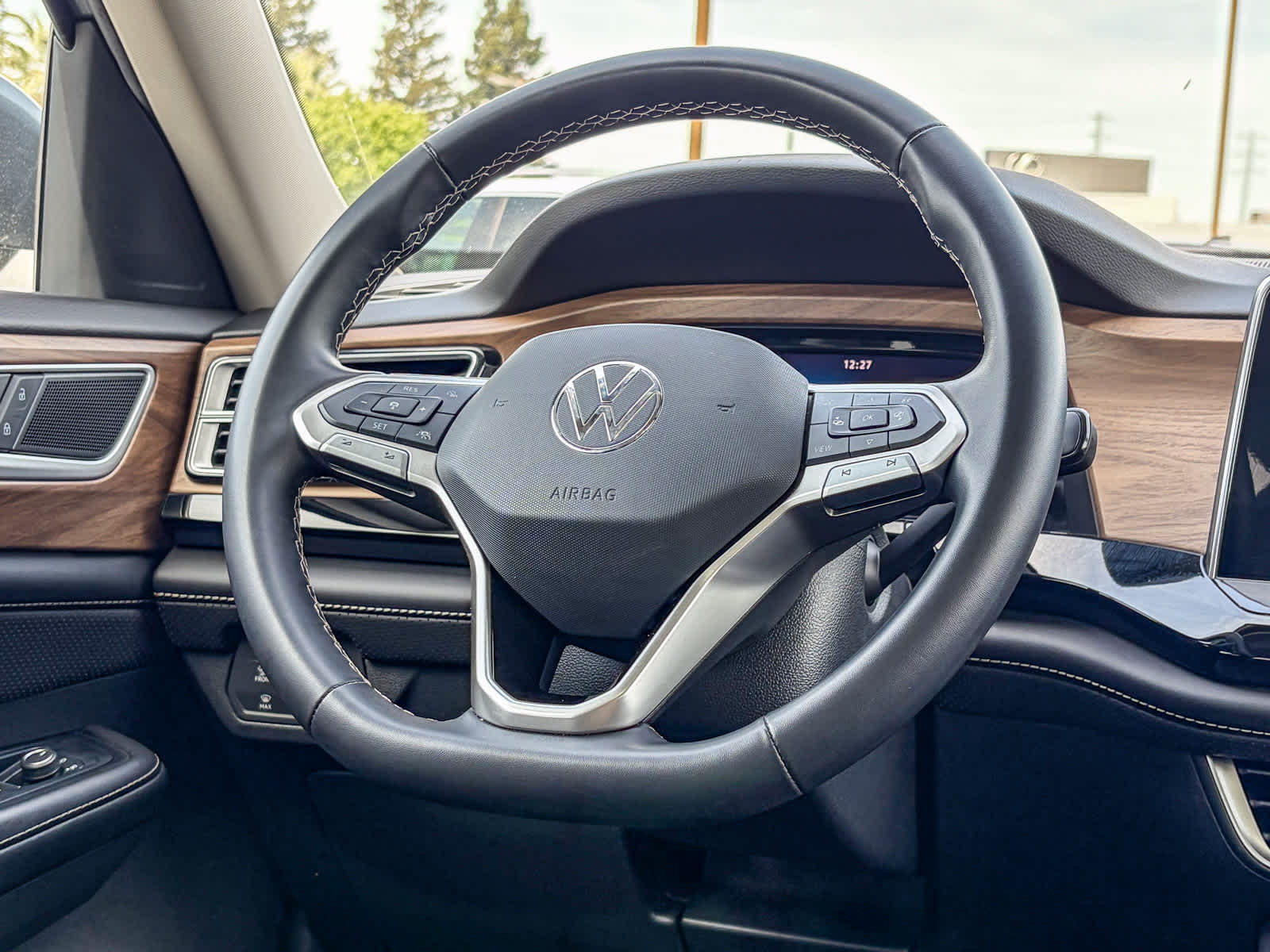 Thumbnail: 2024 Volkswagen Atlas - 14