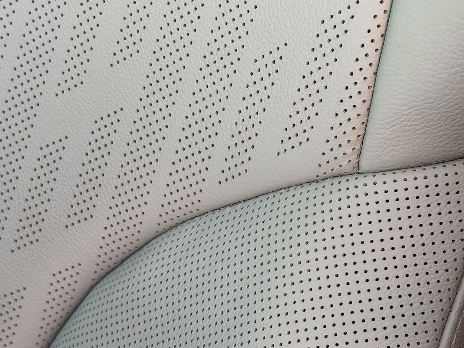 Thumbnail: 2023 Genesis GV80 - 23