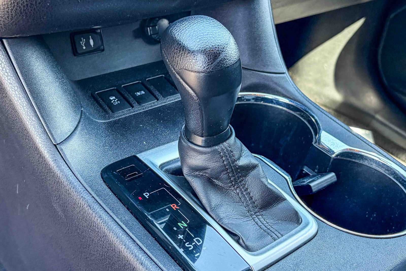 Thumbnail: 2015 Toyota Highlander - 19