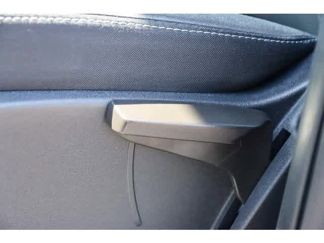 Thumbnail: 2019 Ford Escape - 20