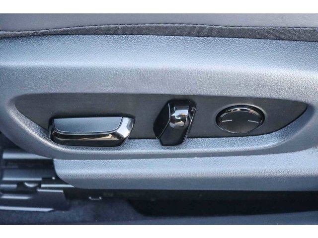 Thumbnail: 2025 Lexus ES - 22