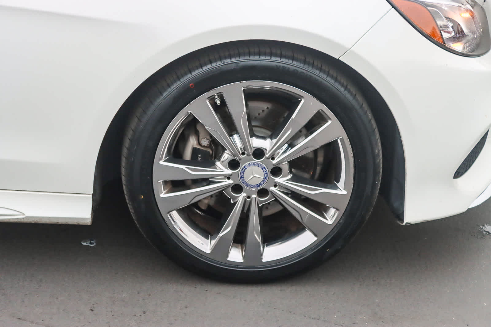 Thumbnail: 2014 Mercedes-Benz E-Class - 9