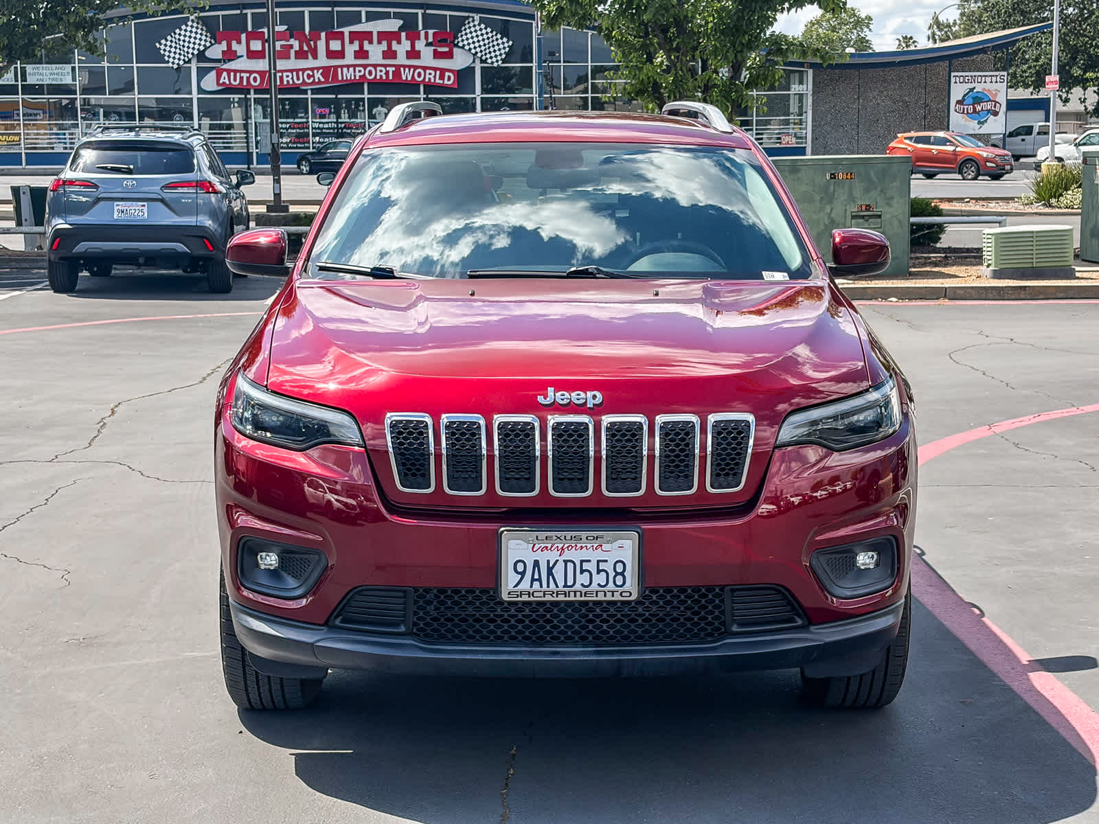 Thumbnail: 2019 Jeep Cherokee - 6