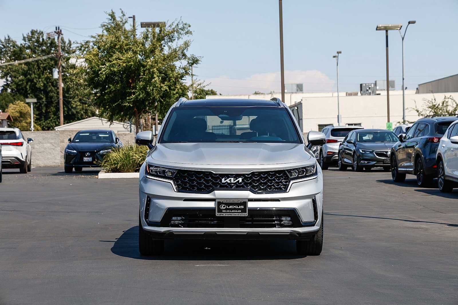 Thumbnail: 2023 Kia Sorento - 6