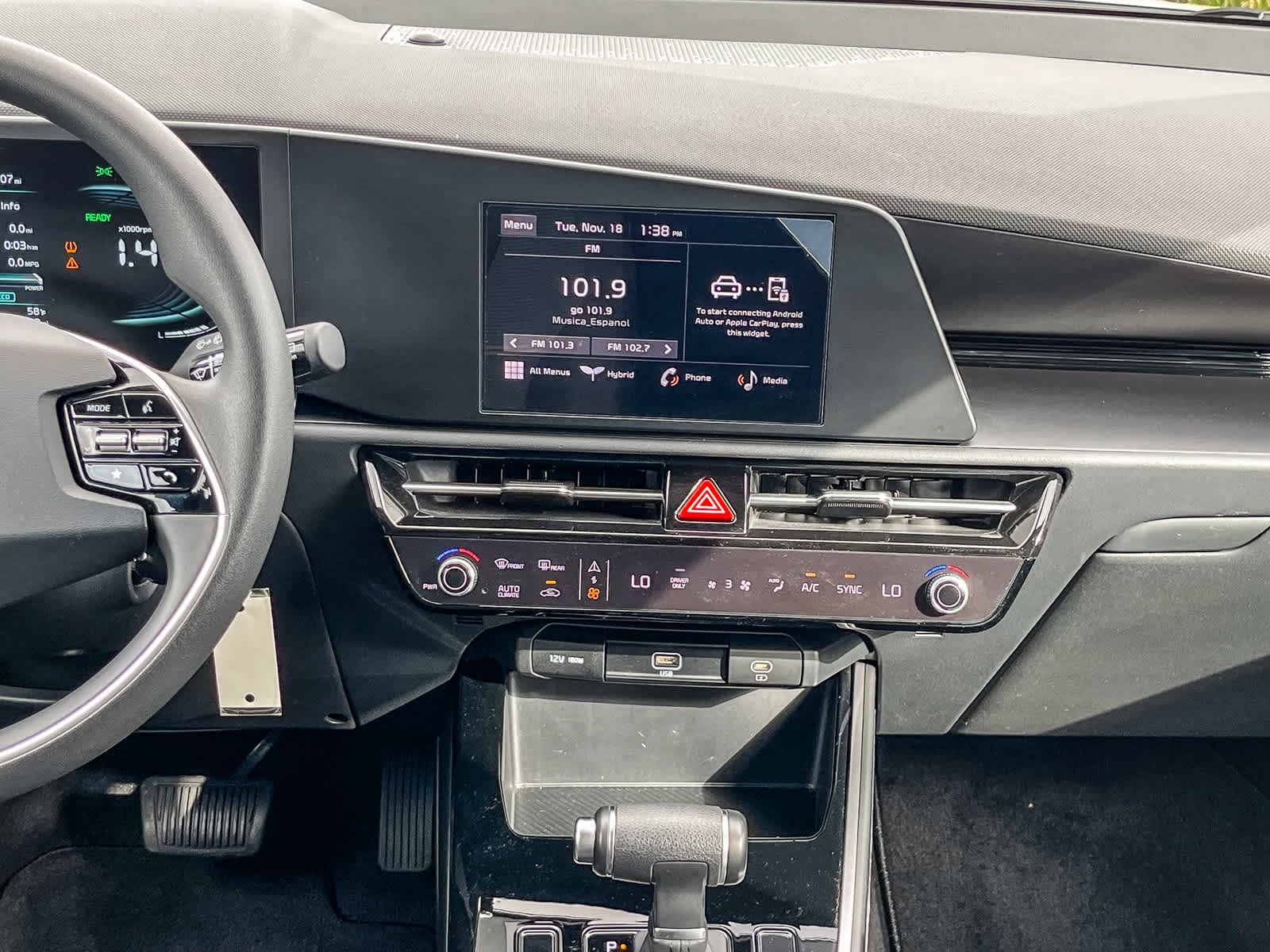 Thumbnail: 2024 Kia Niro - 12