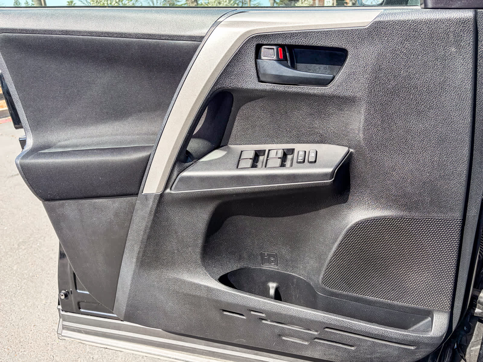 Thumbnail: 2017 Toyota RAV4 - 19