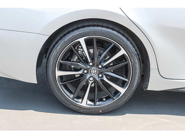 2018 Toyota Camry XSE 10