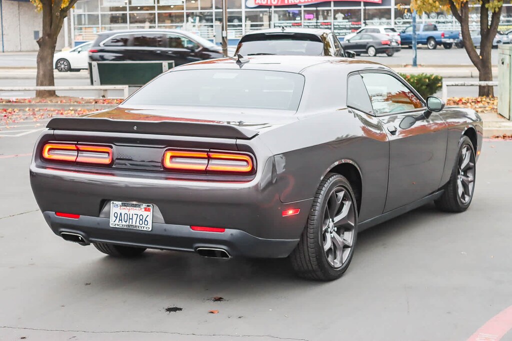 Used 2018 Dodge Challenger SXT Coupe