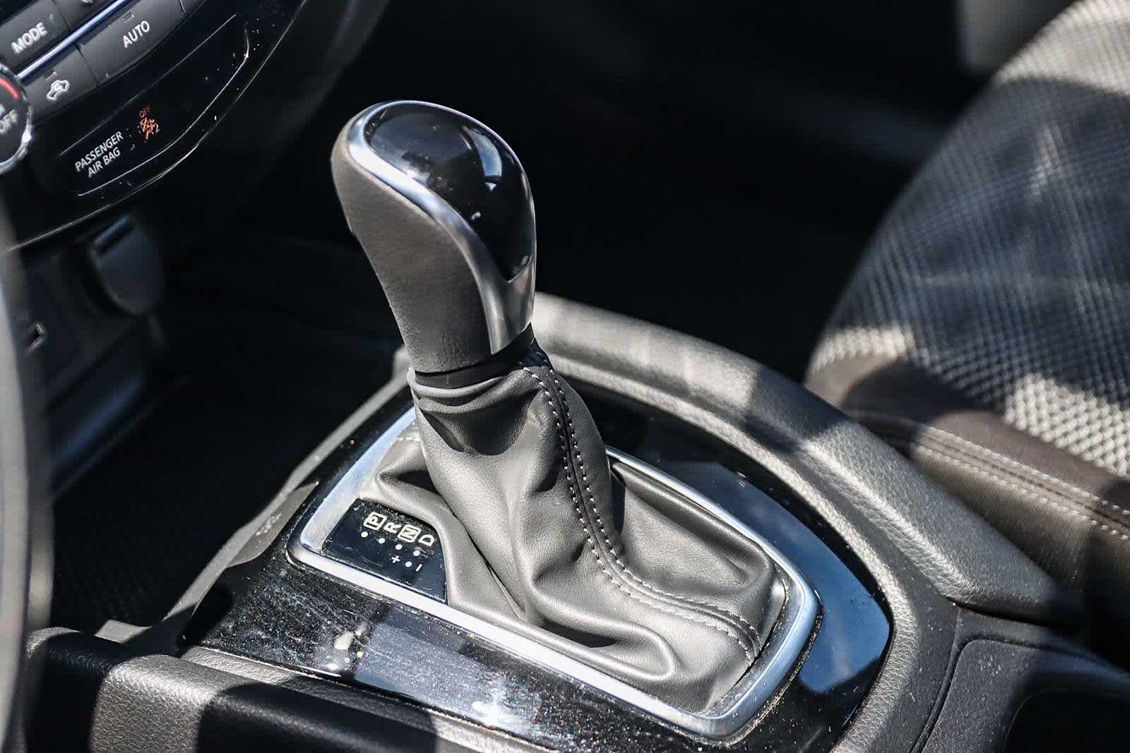 Thumbnail: 2019 Nissan Rogue Sport - 28