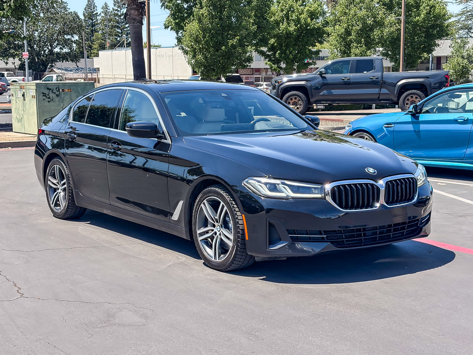 Thumbnail: 2021 BMW 5 Series - 5