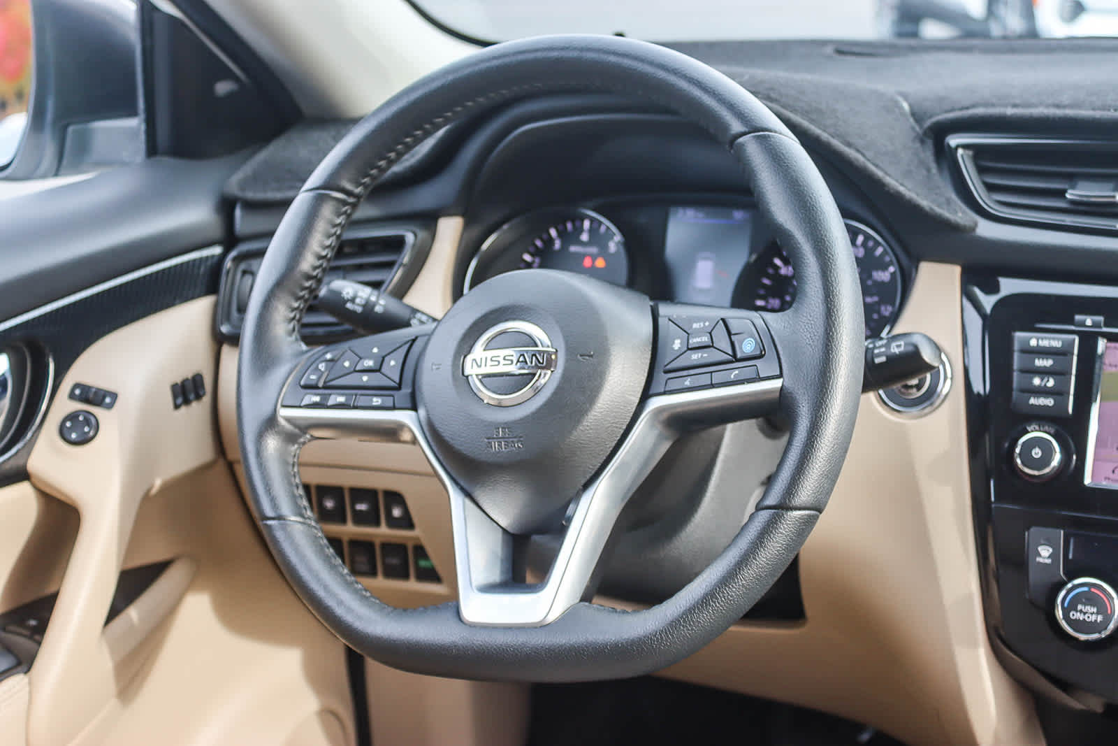 Thumbnail: 2020 Nissan Rogue - 14