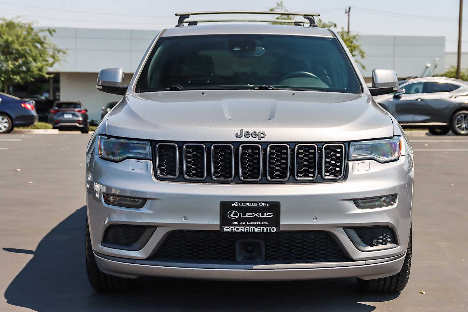 Thumbnail: 2018 Jeep Grand Cherokee - 8