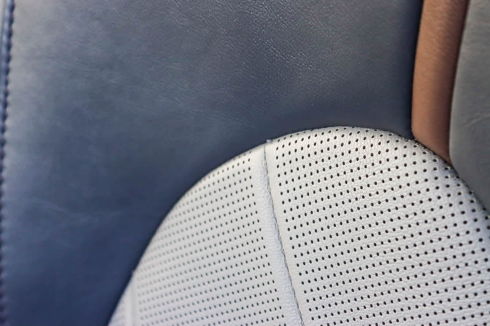 Thumbnail: 2019 Toyota Camry - 24