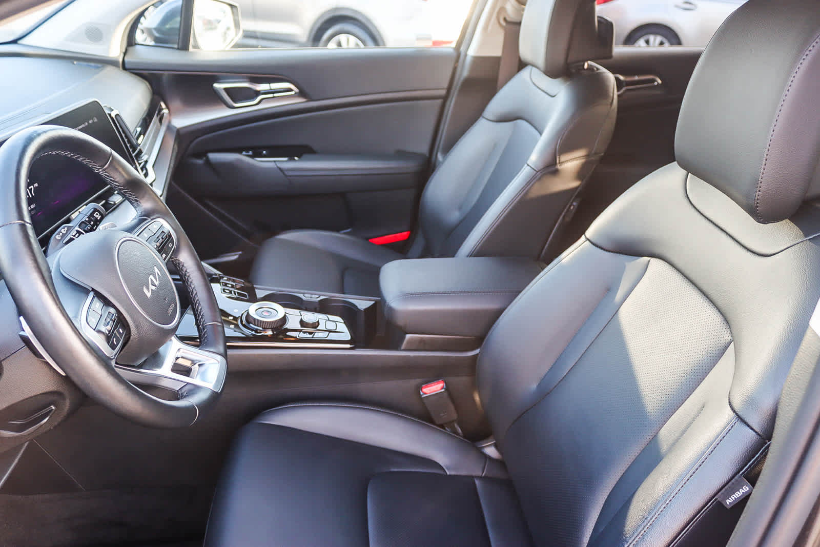 Thumbnail: 2023 Kia Sportage - 16